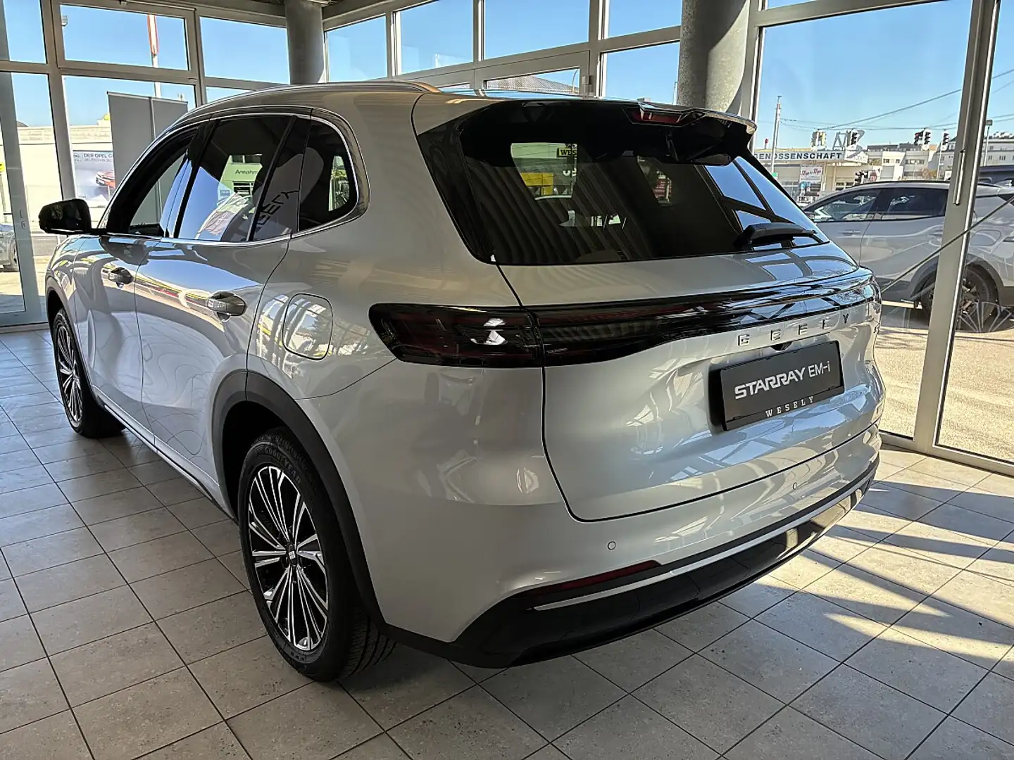 Geely Sonstige Starray EM-i PHEV MAX+ Silber - 2