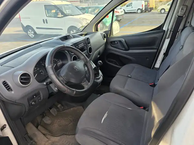 Peugeot Partner view 7