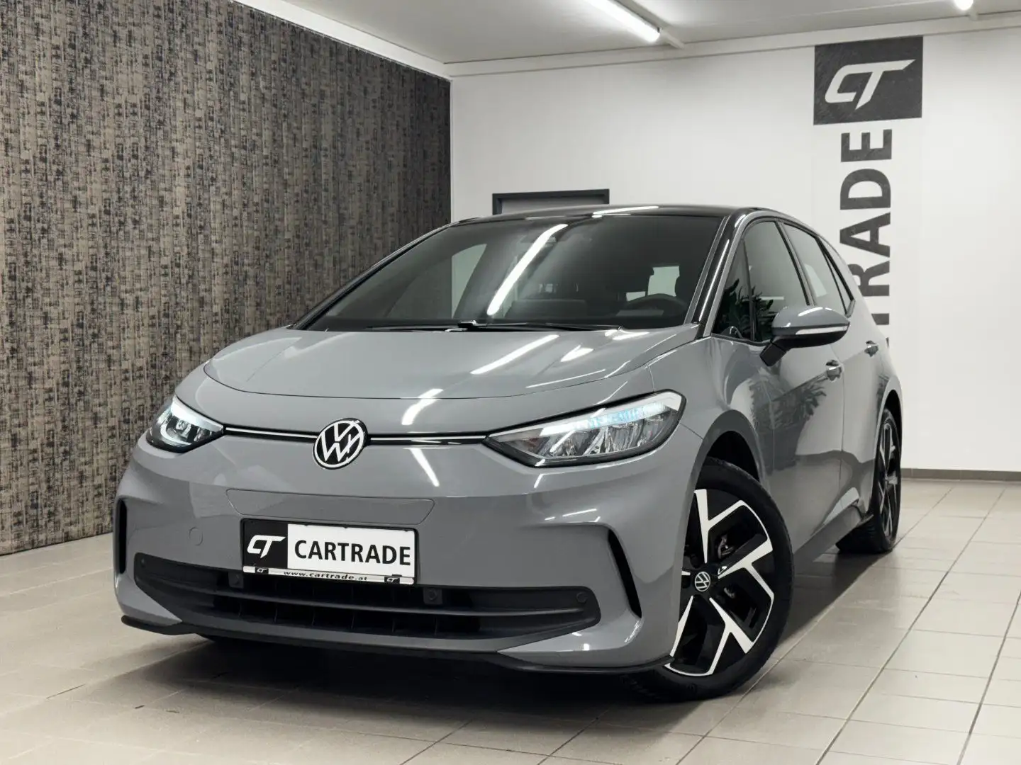 Volkswagen ID.3 Pro Grau - 1
