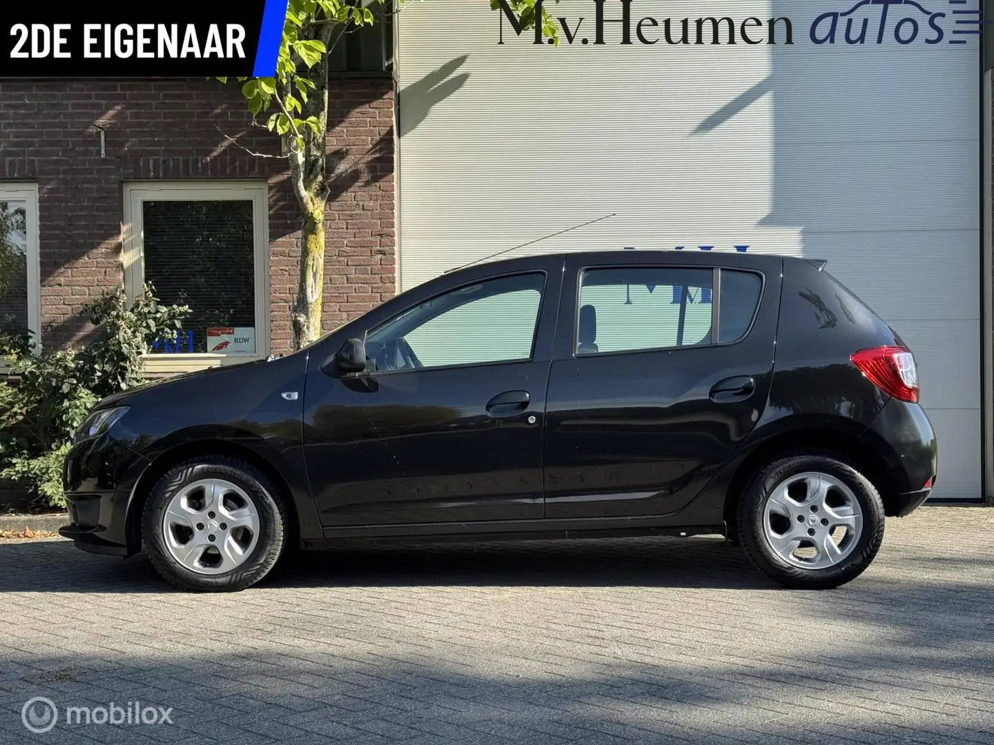 Dacia Sandero 0.9 TCe 90PK Lauréate Airco Cruise Bluetooth 2DE E Schwarz - 2