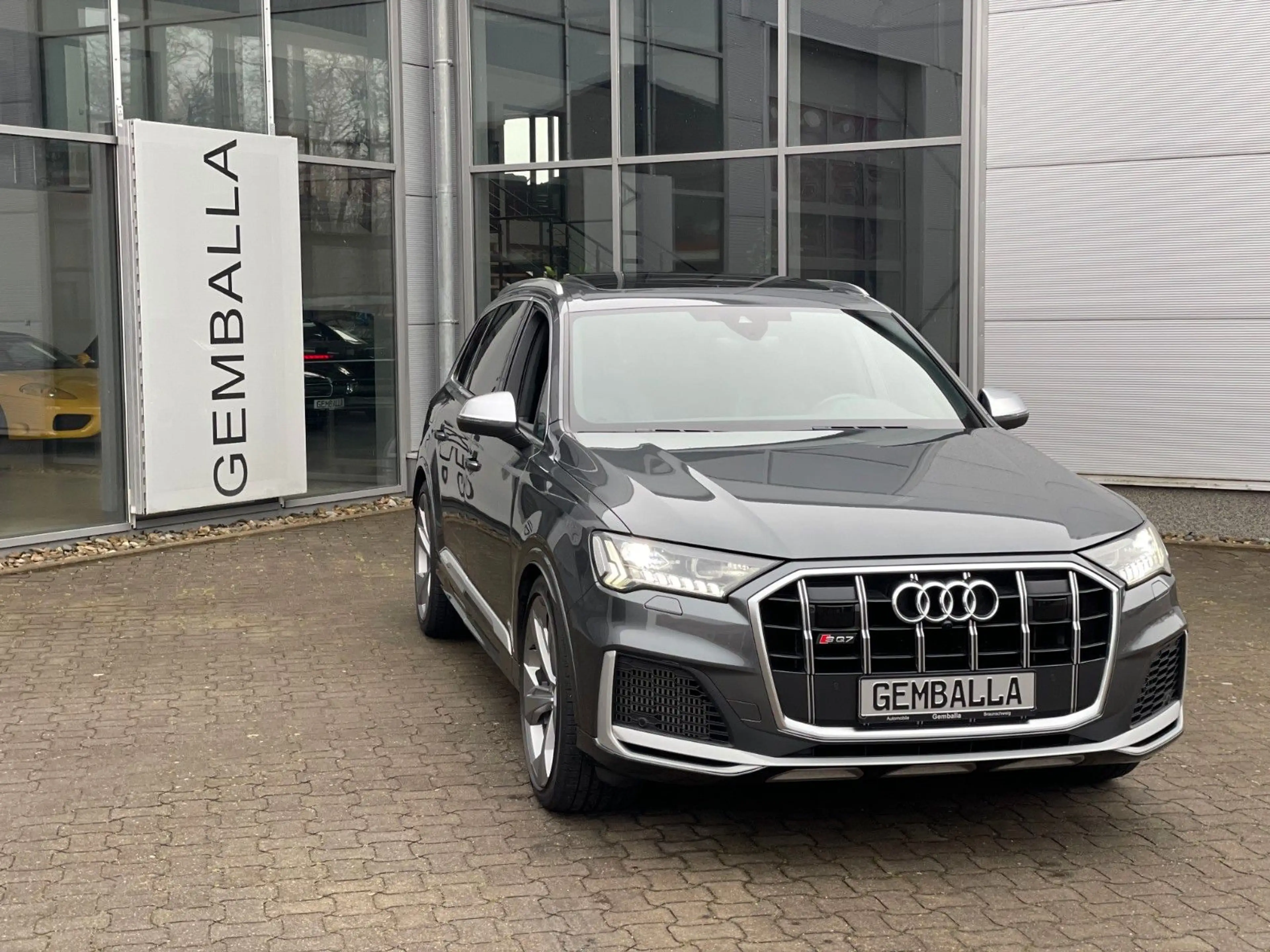 Audi SQ7 4.0 QUATTRO TDI, S-SITZE RAUTE, PANO, 22" — photo 9