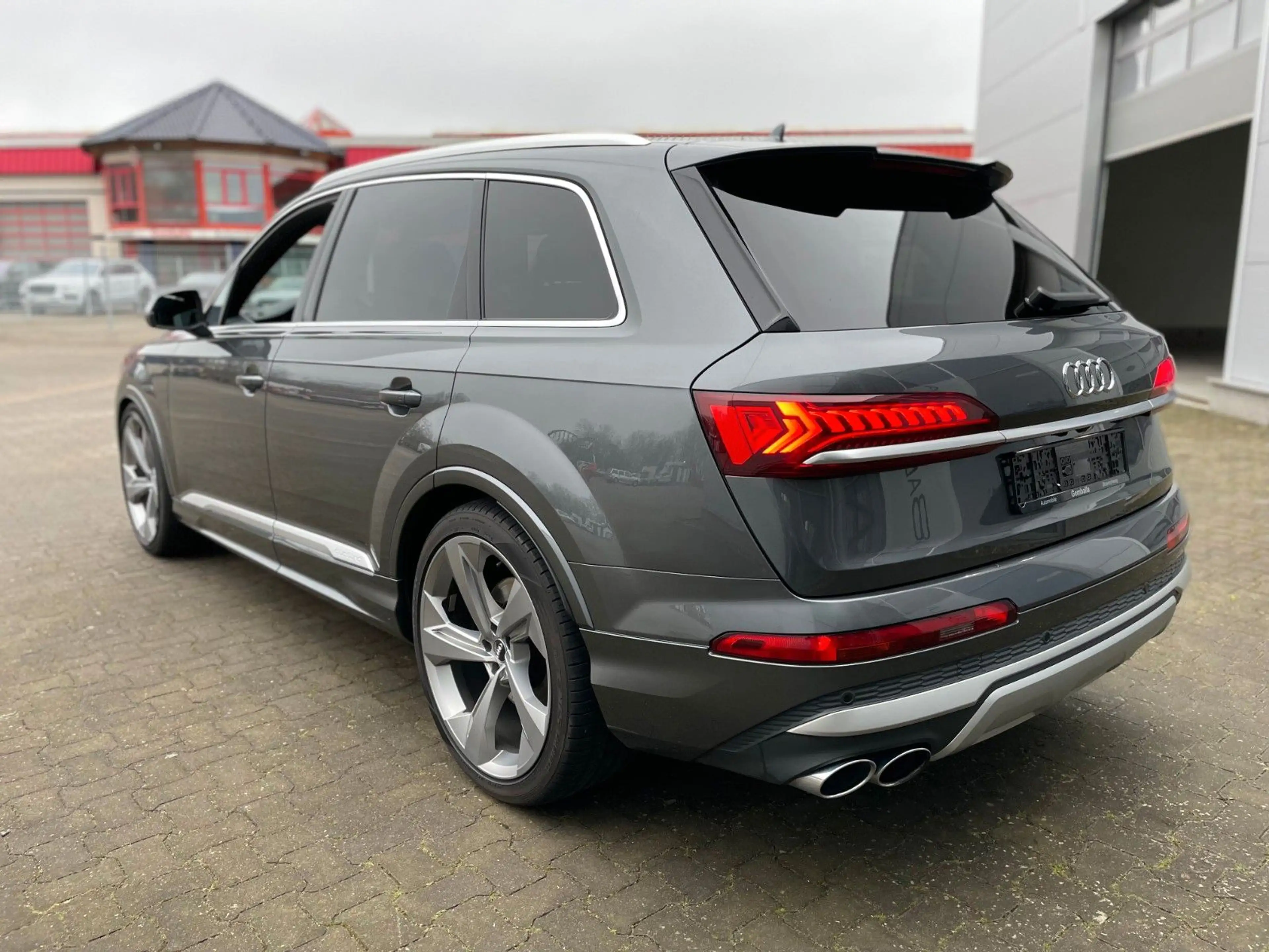 Audi SQ7 4.0 QUATTRO TDI, S-SITZE RAUTE, PANO, 22" — photo 3