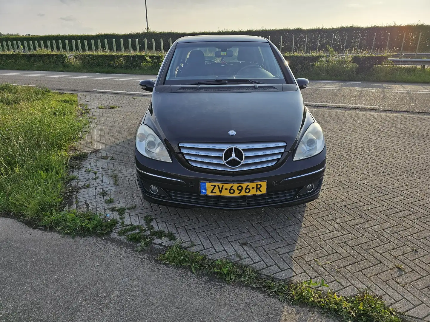 Mercedes-Benz B 200 2.0Turbo - 2