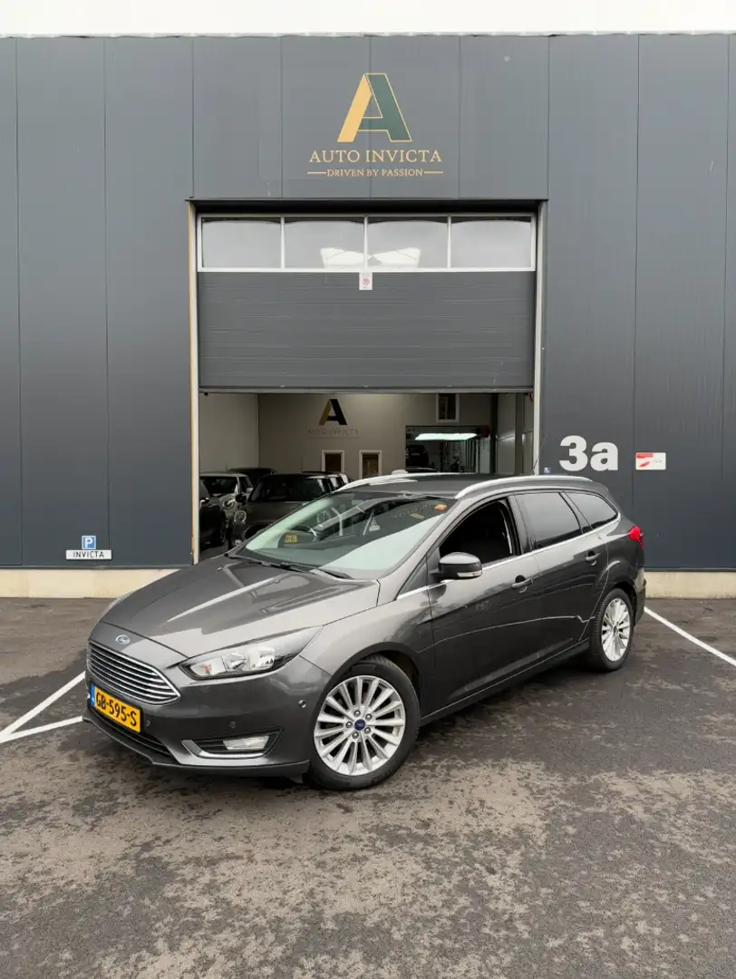 Ford Focus 1.0 - Titanium edition Grijs - 2