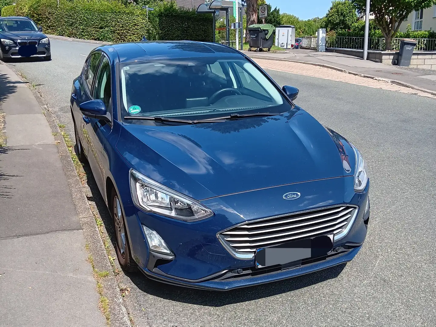 Ford Focus Focus Diesel 1.5 EcoBlue COOL&CONNECT Blau - 2