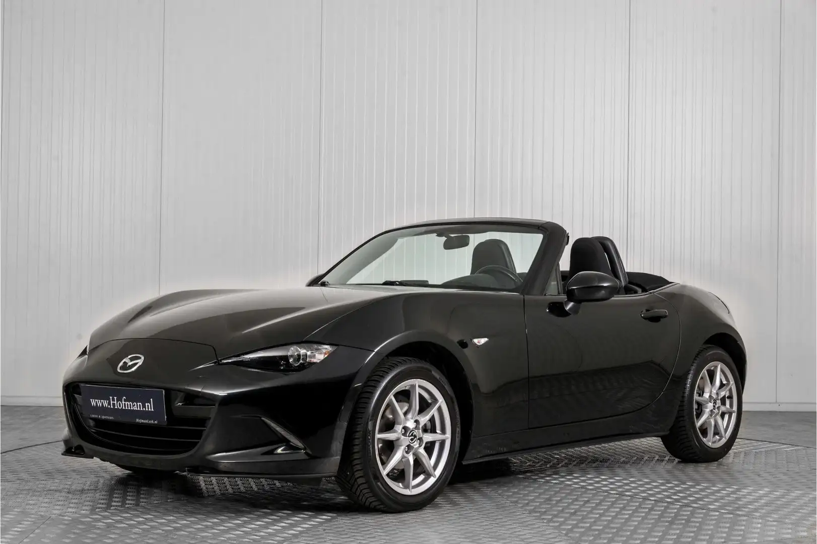 Mazda MX-5 MX-5 1.5 SkyActiv-G 131 S NAVIGATIE Zwart - 1