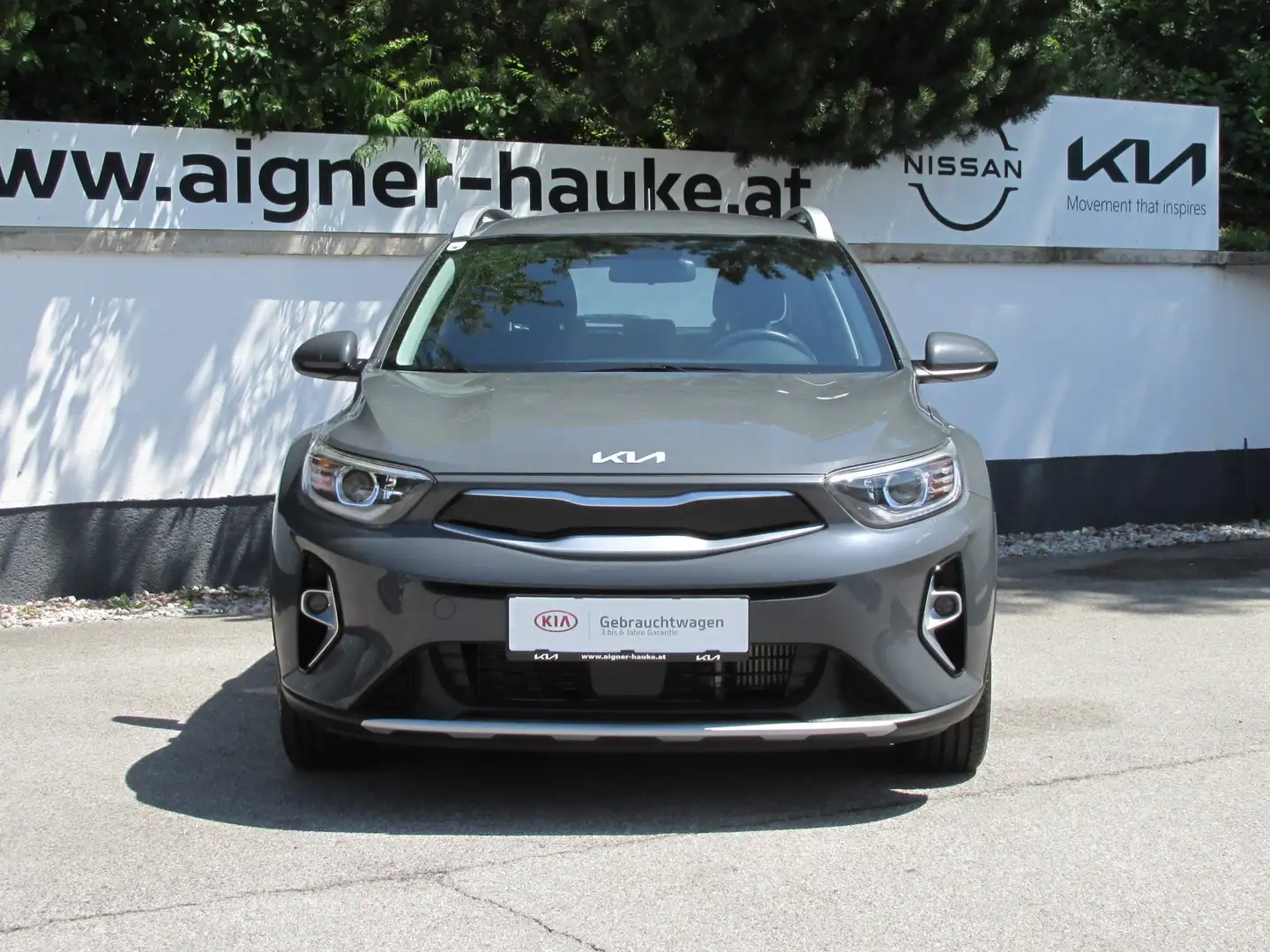 Kia Stonic 1,0 TGDI GPF ISG Silber DCT Aut. Grau - 2