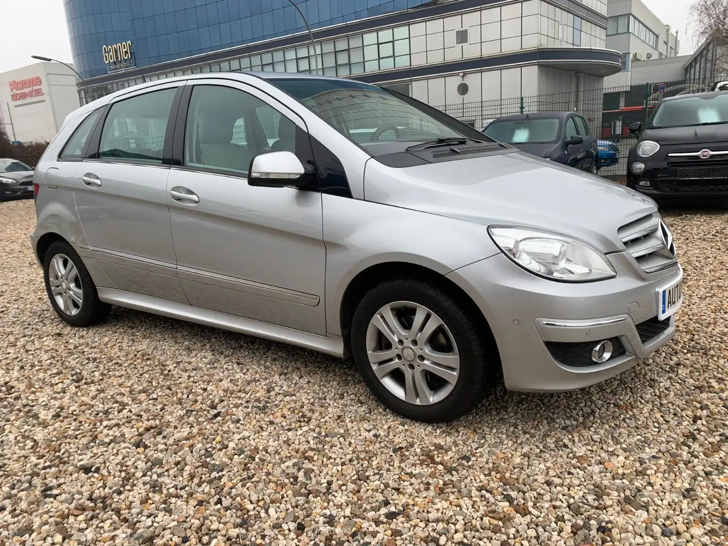 Mercedes-Benz B 200 * Automatik * sehr gepflegter Zustand Silber - 1
