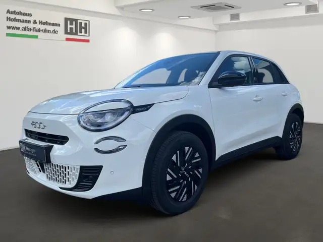 Fiat 600 Red Navi, Kamera, Tempomat, CarPlay, Sitzheizung