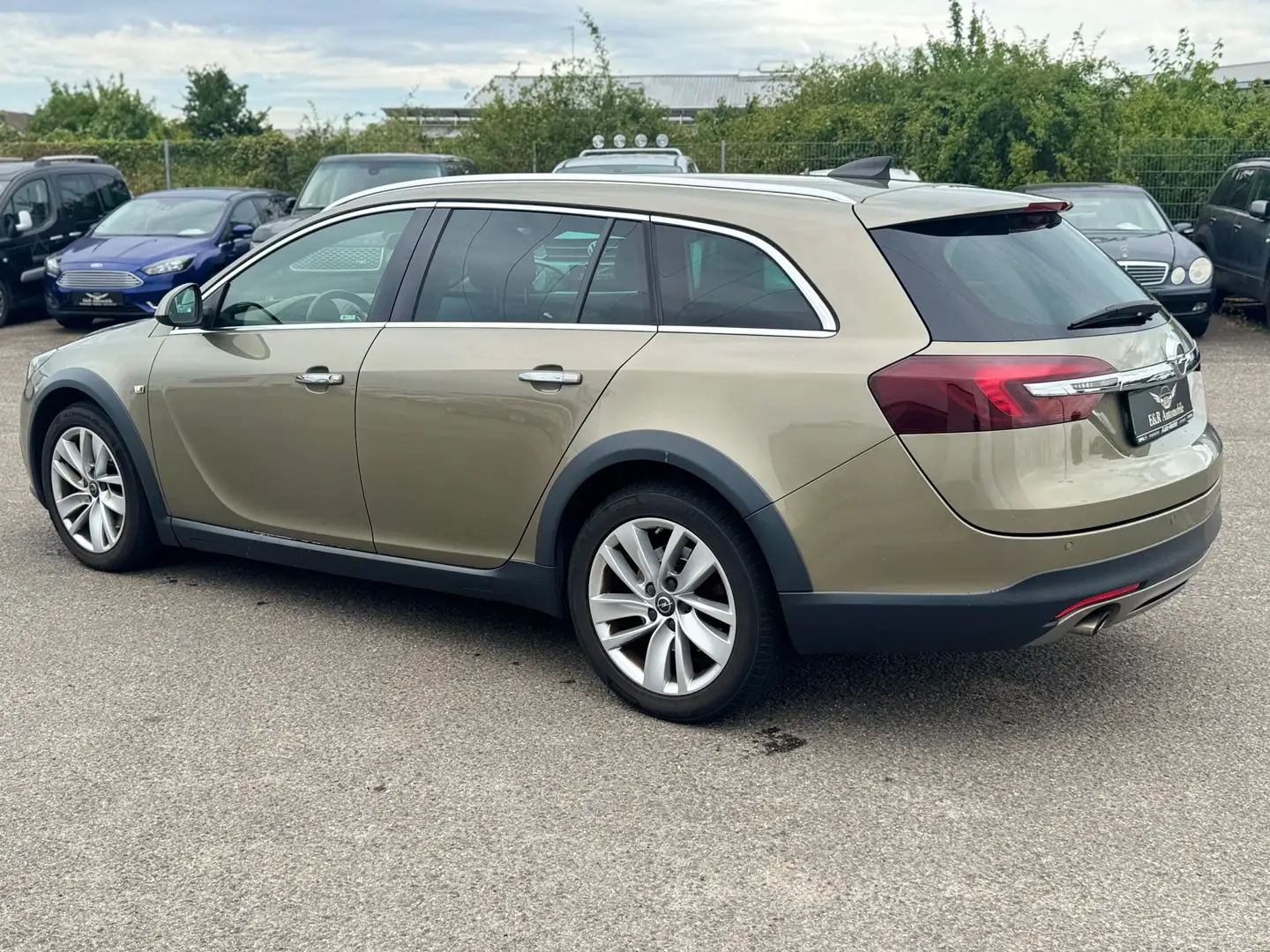 Opel Insignia Basis 4x4 Grün - 2