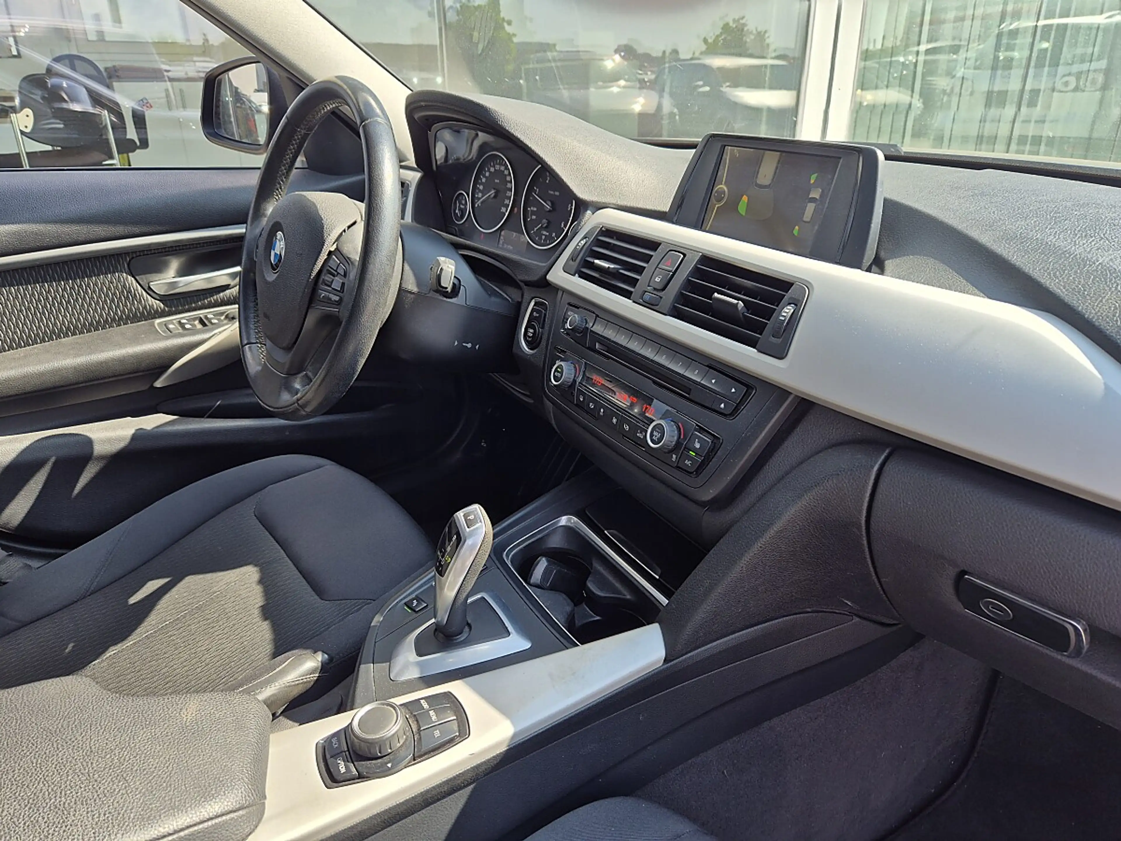 BMW 316 d Aut. — photo 12