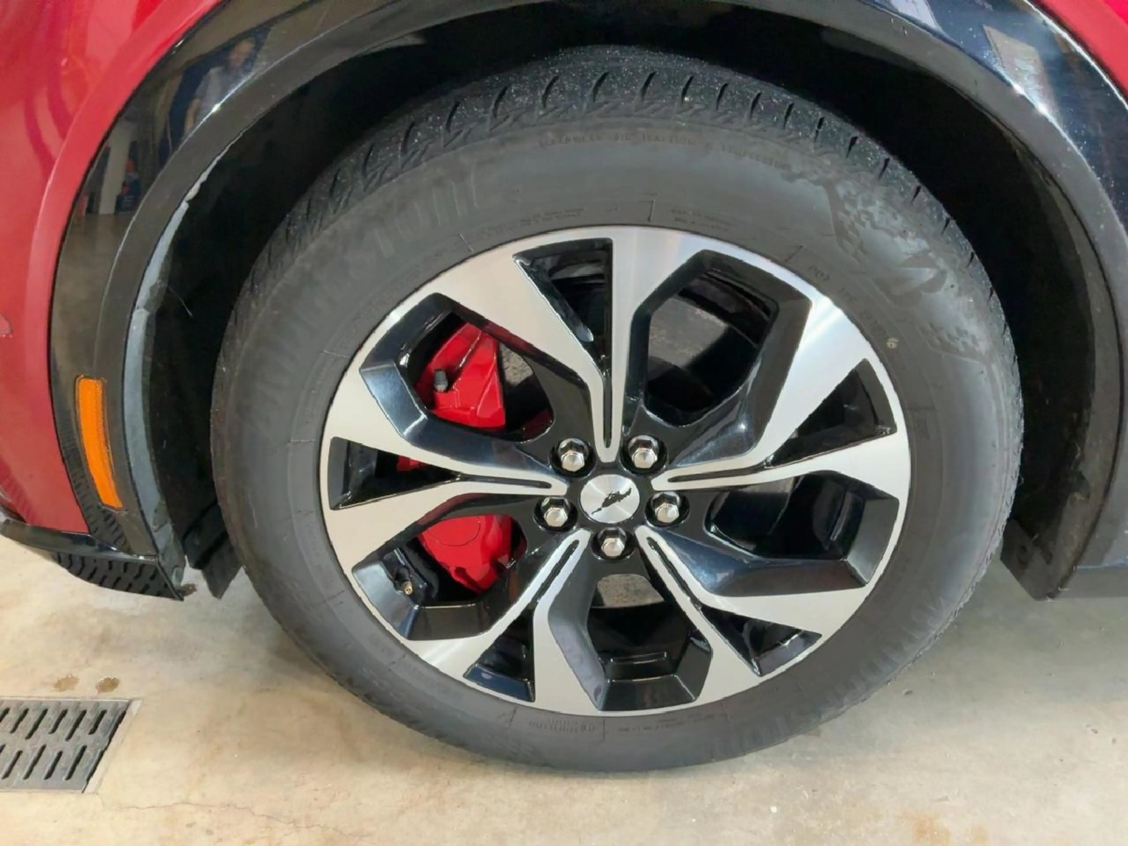 Ford Mustang Mach-E Mustang Mach-E Titanium AWD Extended Range — photo 3