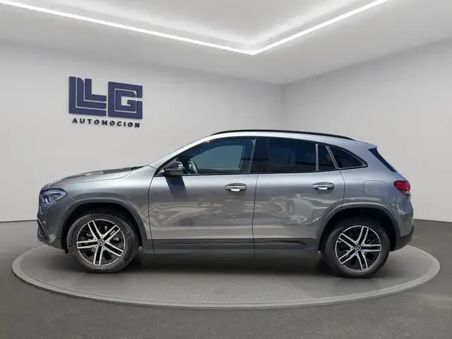 Mercedes-Benz Gla view 8