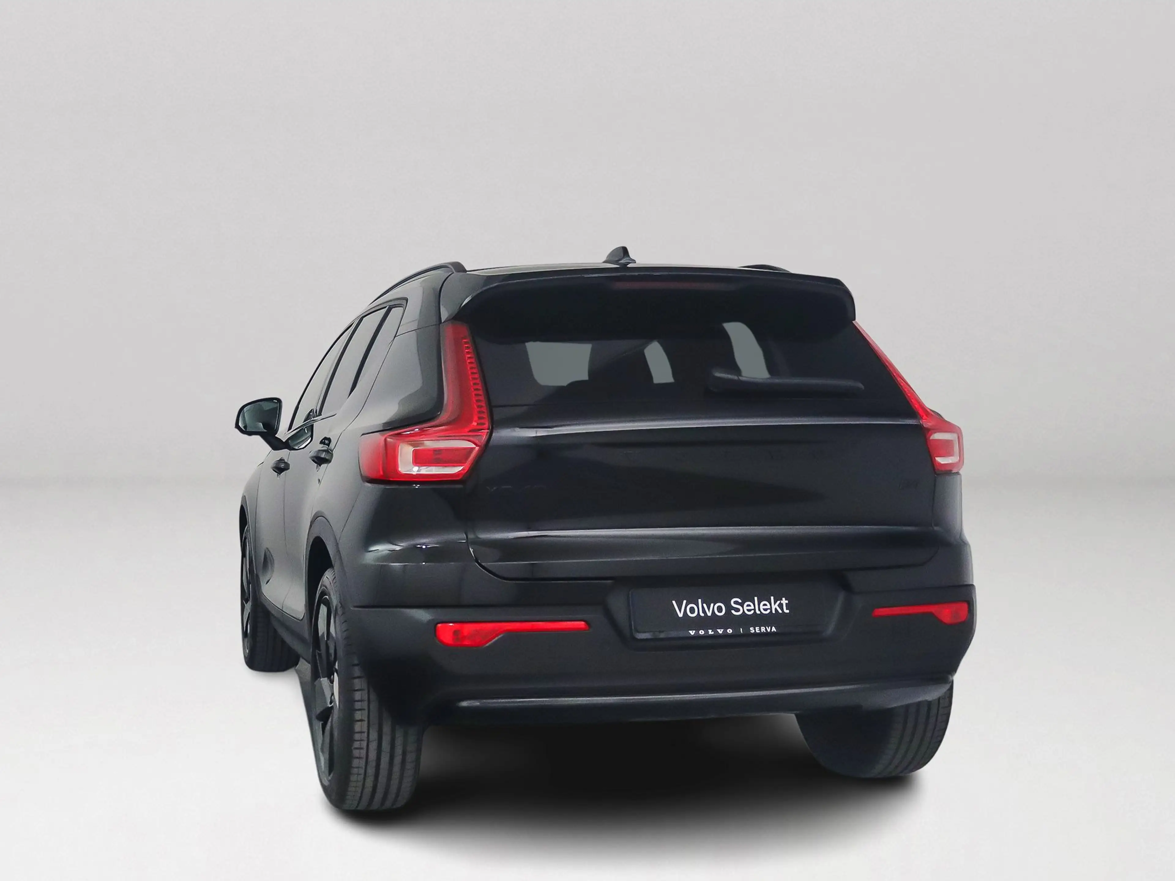 Volvo XC40 B4 Plus Black Edition | Panoramadak | 360° camera — photo 12