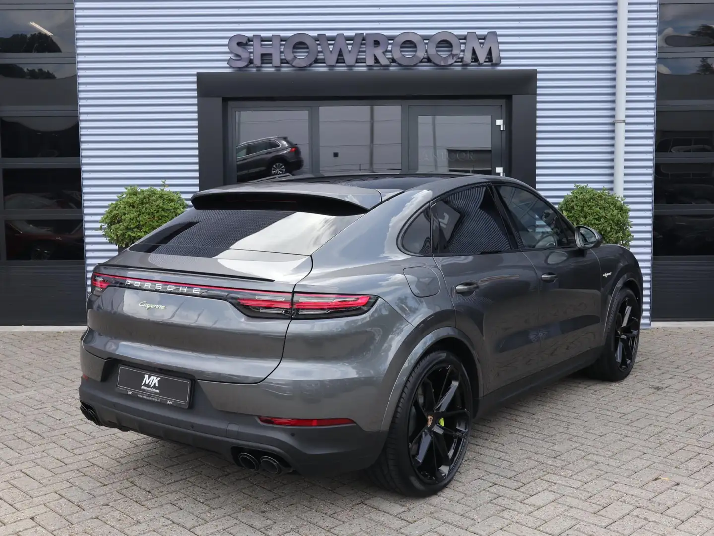 Porsche Cayenne Coupé 3.0 E-Hybrid Bose, Luchtvering, 22 Inch Grau - 2