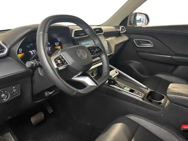 MG ZS view 11
