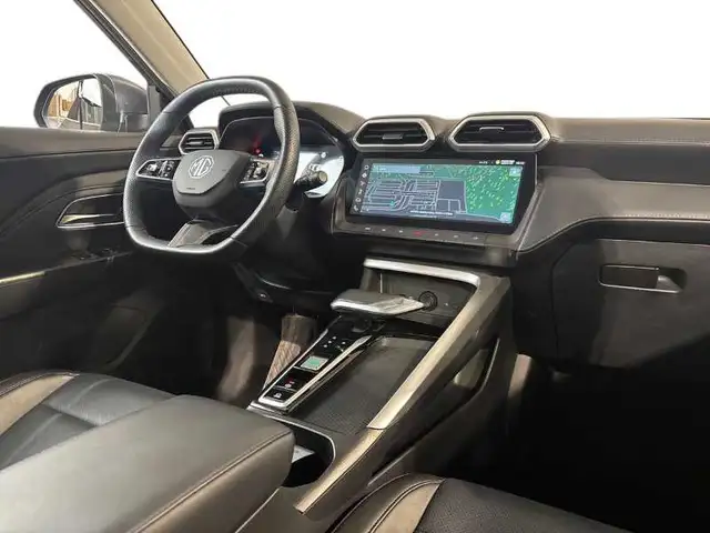 MG ZS view 15