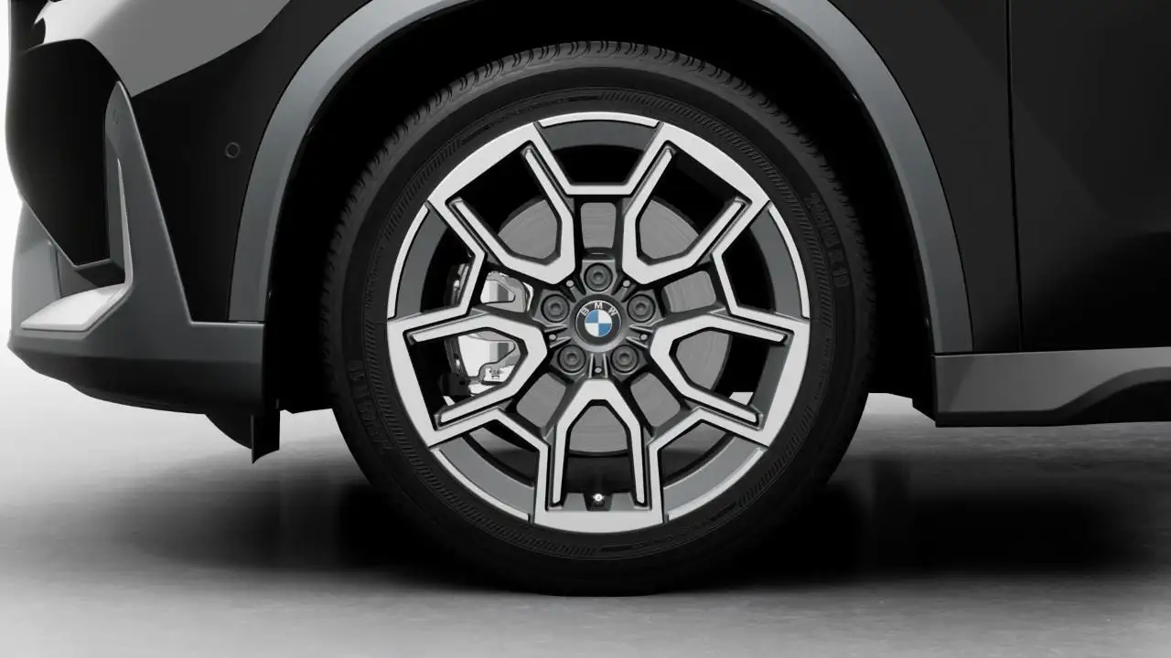 BMW X1 снимка BMW X1