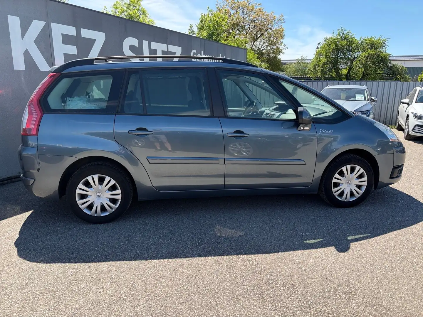 Citroen Grand C4 Picasso 1,6 HDi | 7 SITZE Grau - 2
