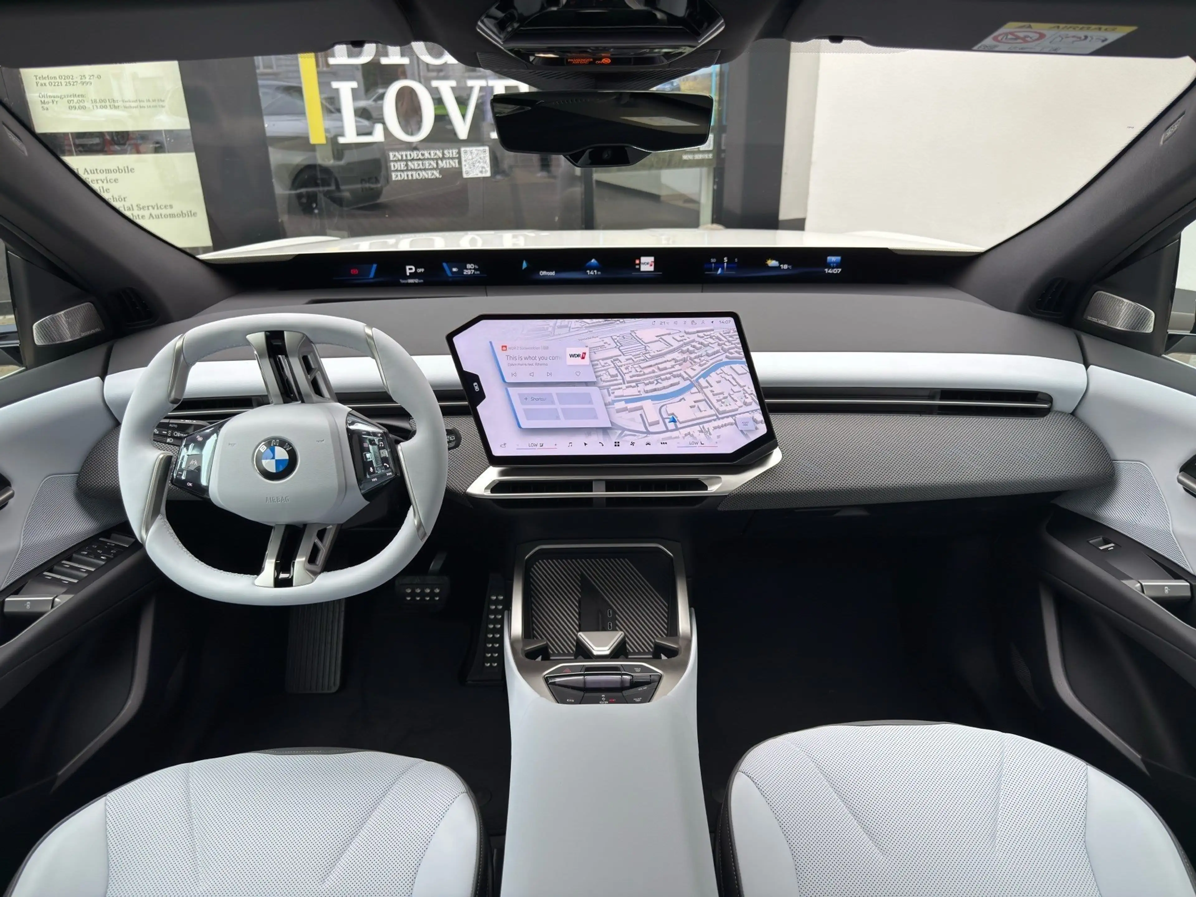 BMW iX3 40 M Sport Pro AHK PANO HUD Autobahnass. — photo 4