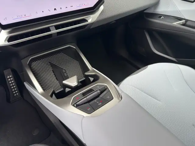 BMW Ix3 view 15