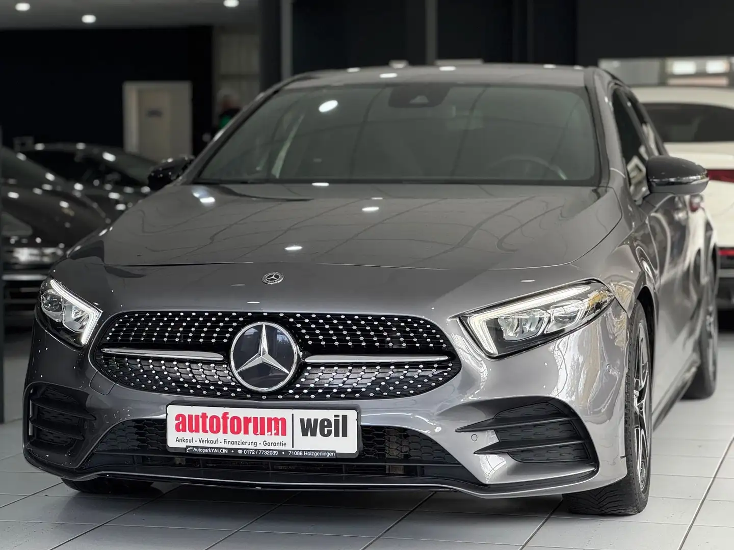 Mercedes-Benz A 200 d *AMG-LINE*WIDE*CAM*NIGHT*SPUR/TOTW.*MMRY* Grau - 1