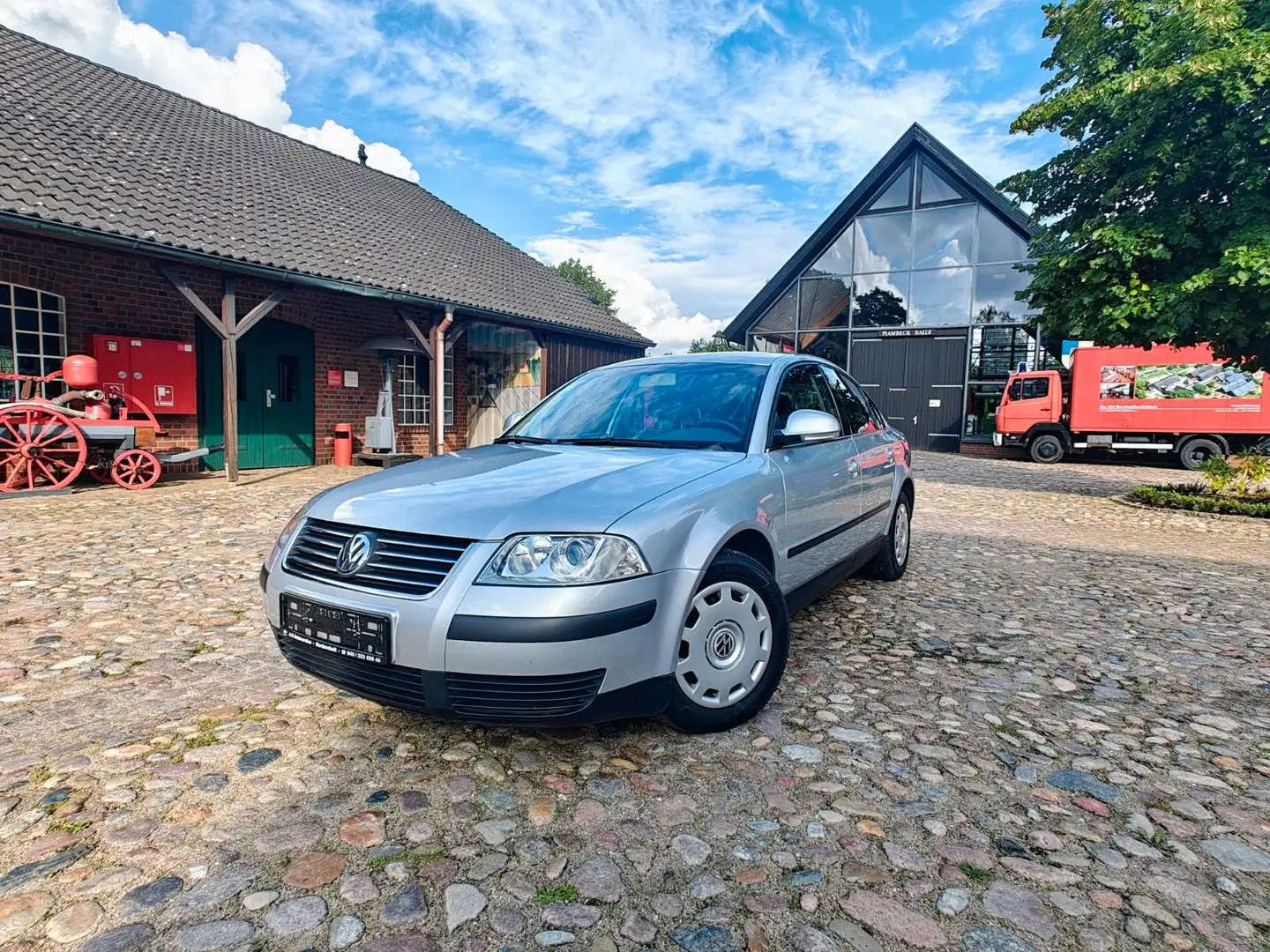 Volkswagen Passat 2,0 Automatik/ Family / Klimaautomatik Срібний - 1