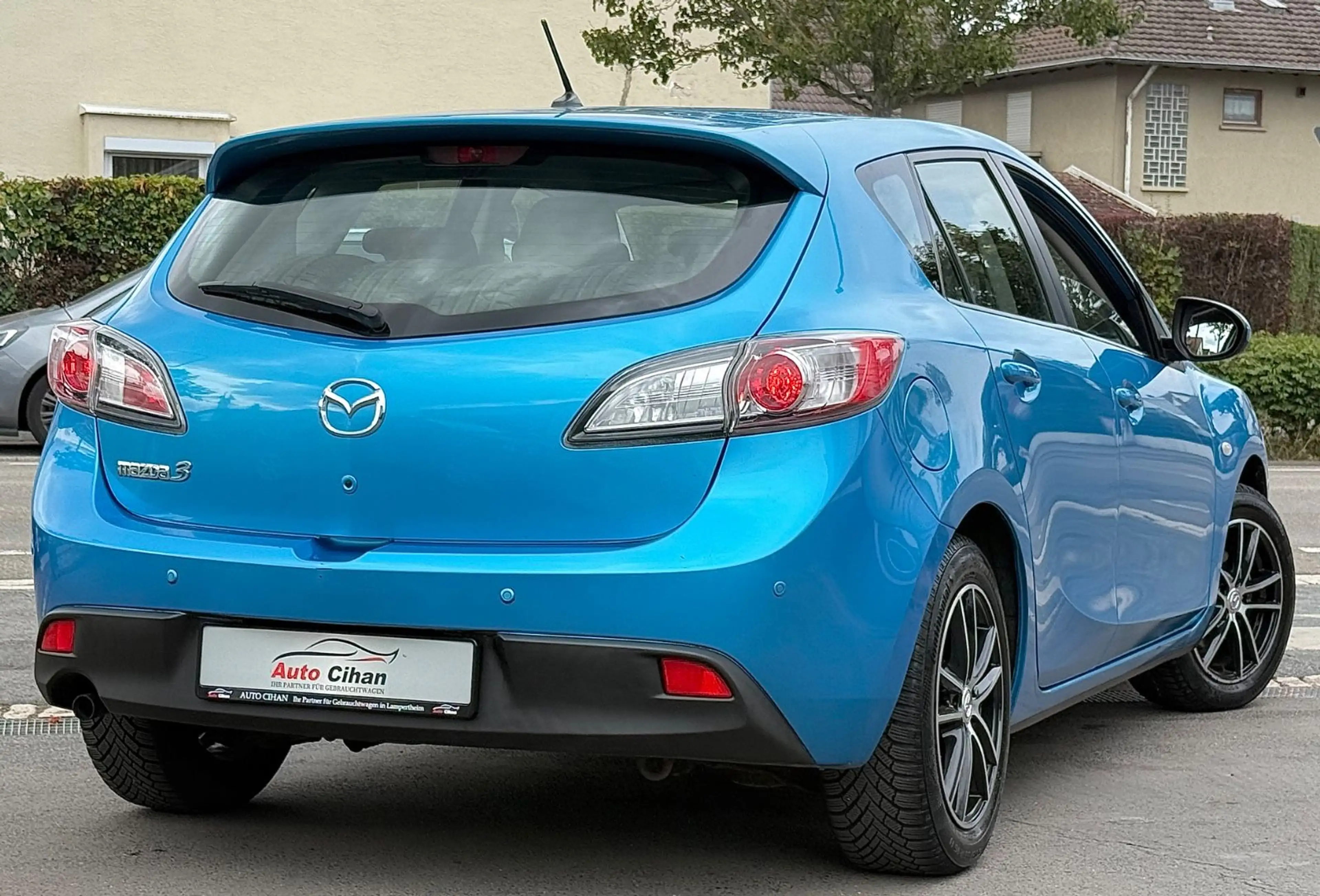 Mazda 3 Lim. High-Line TÜVNEU! KLIMA! PDC! SZH! — photo 7