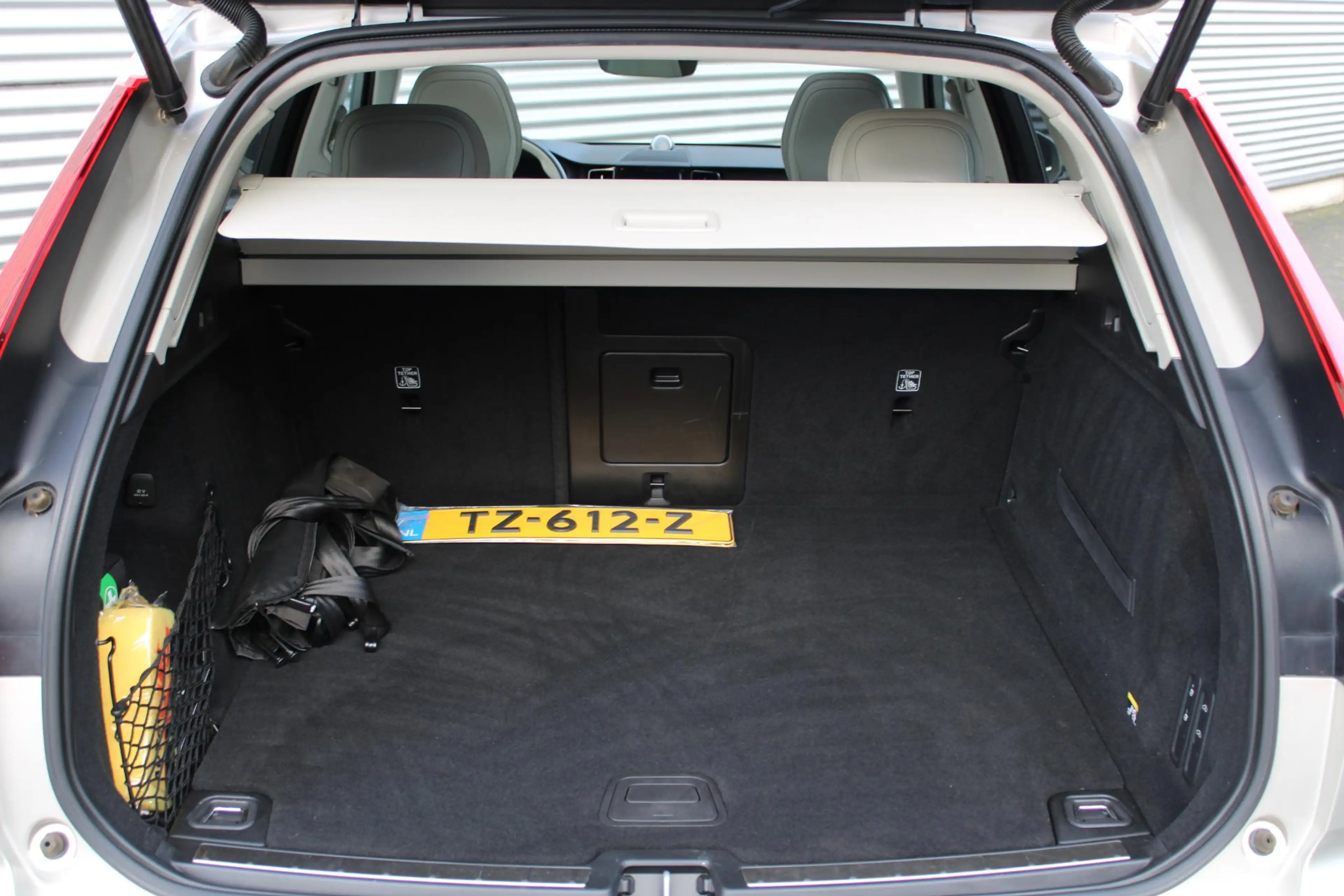 Volvo XC60 2.0 T5 AWD Inscription | 100% Henk Scholten Onderh — photo 10