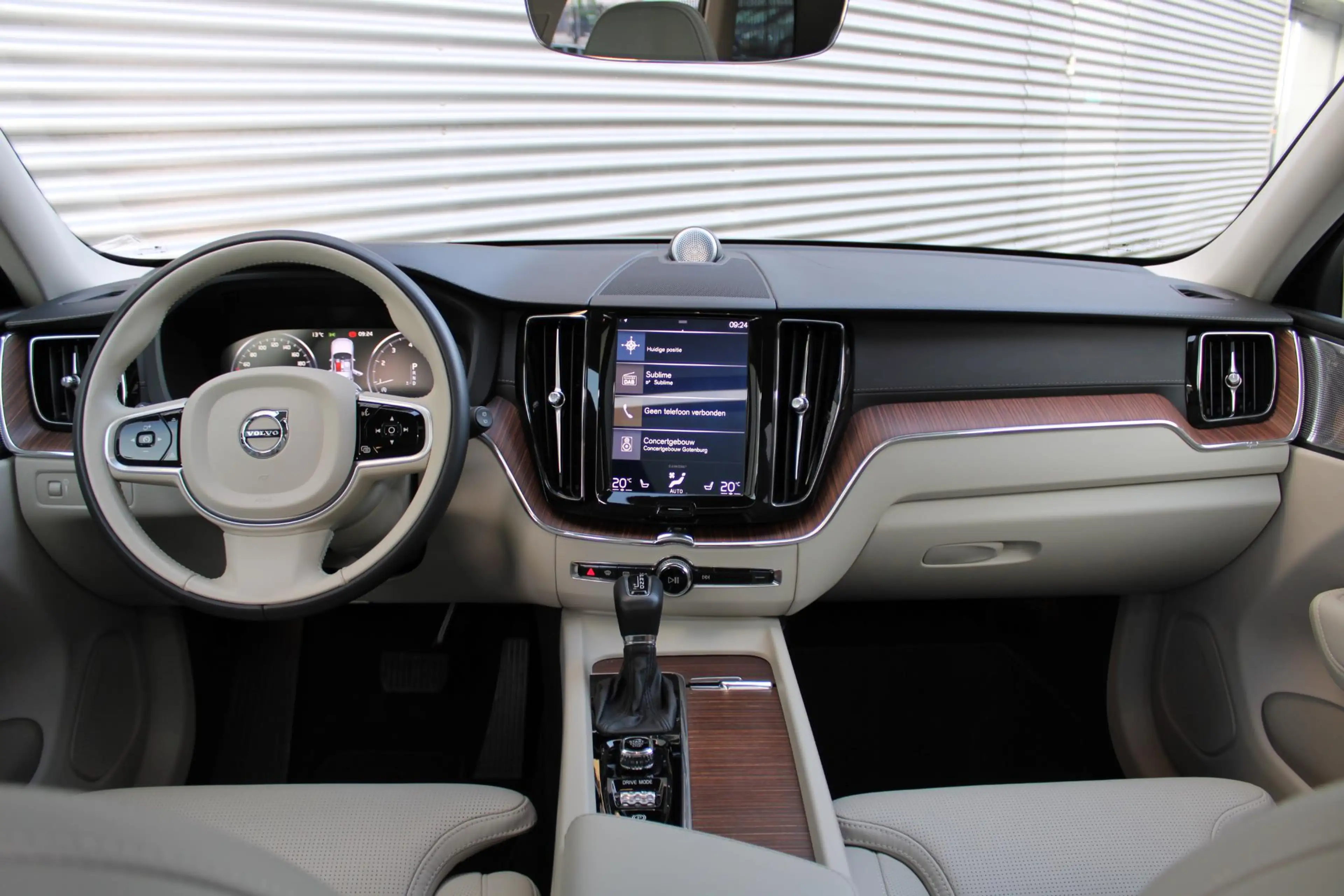 Volvo XC60 2.0 T5 AWD Inscription | 100% Henk Scholten Onderh — photo 4