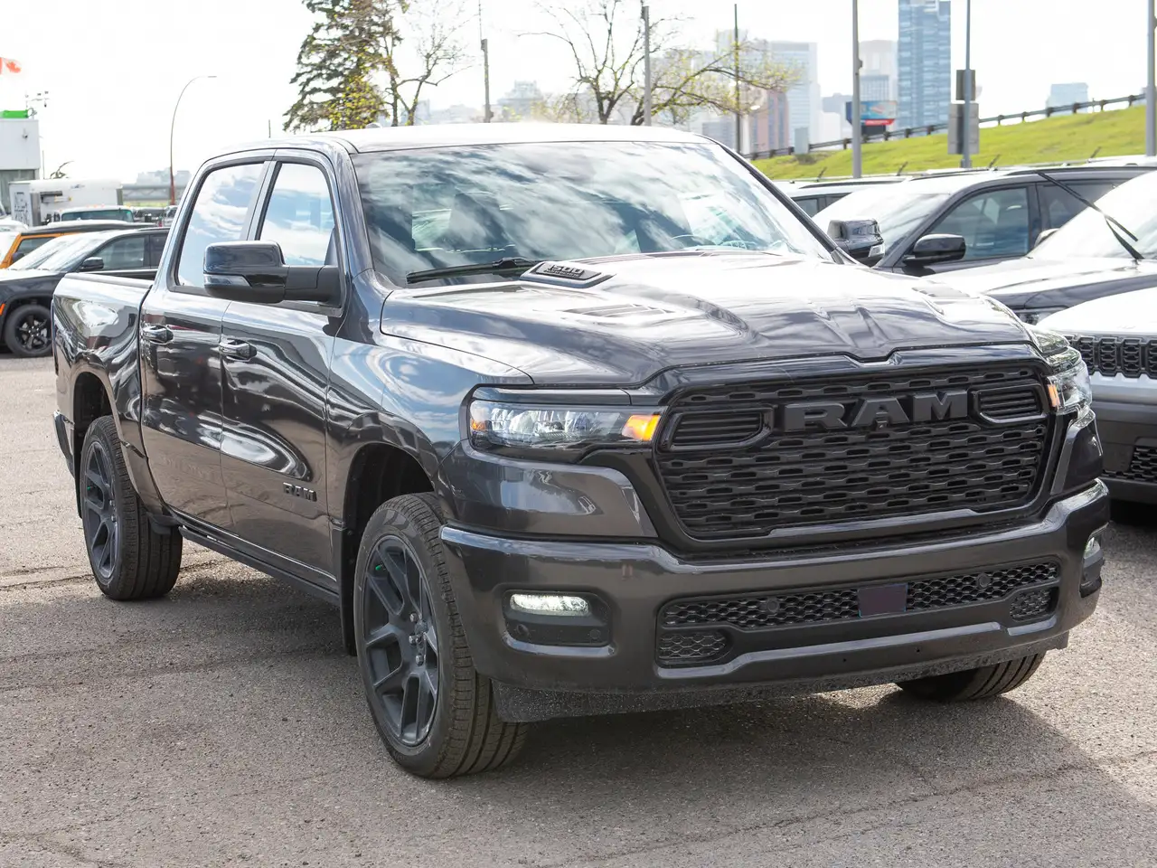 RAM 1500 снимка RAM 1500
