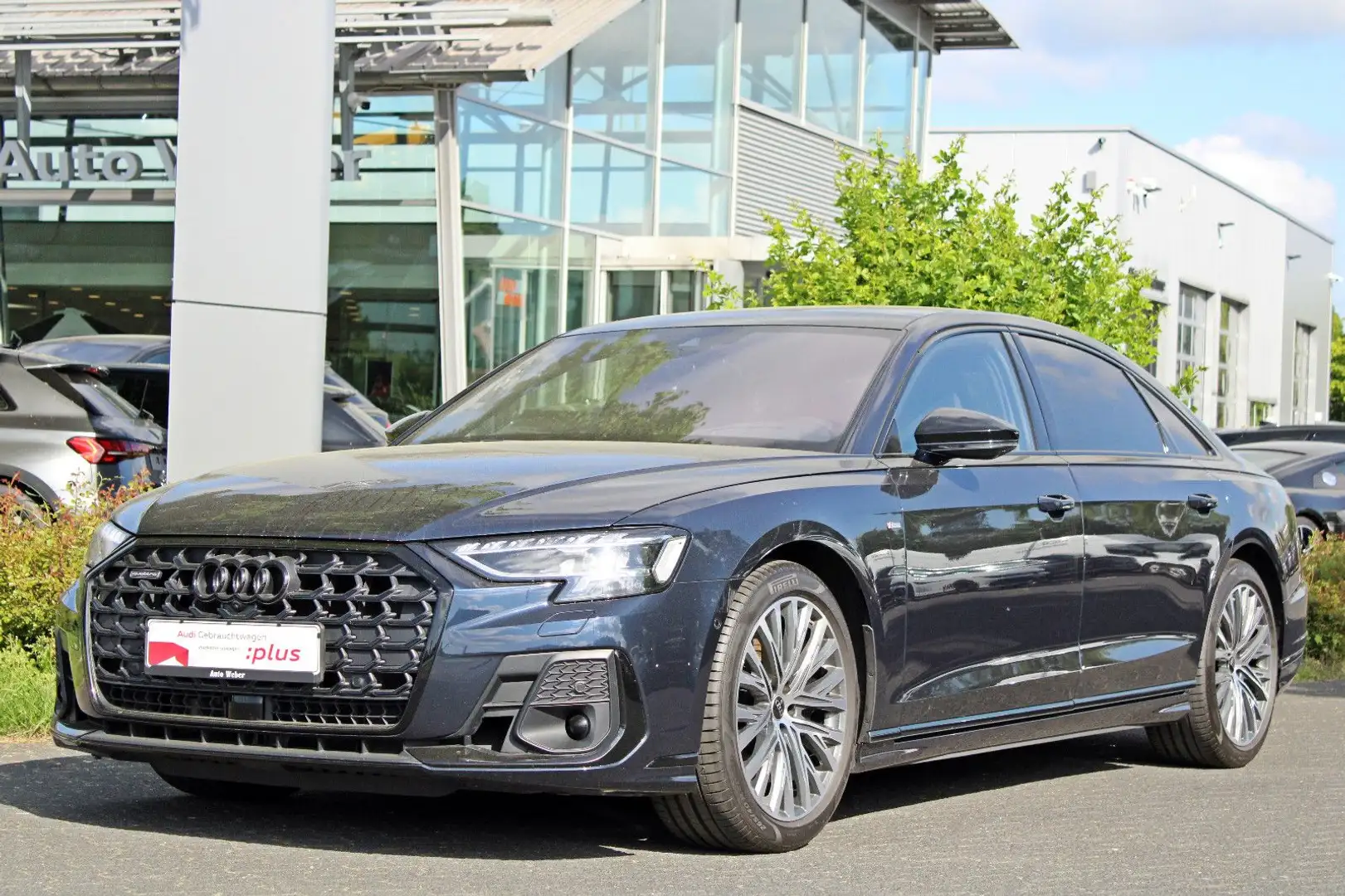 Audi A8 Lang 55TFSI S LINE BLACK PANO HUD STHZG B&O Blau - 2