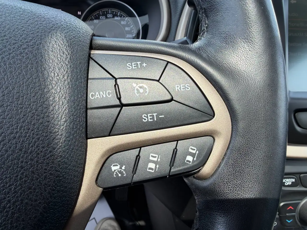 Jeep Cherokee снимка Jeep Cherokee