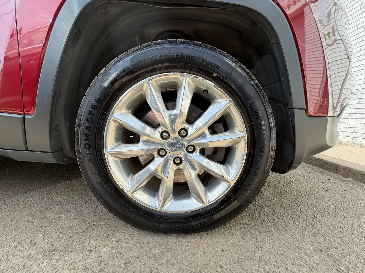 Jeep Cherokee снимка Jeep Cherokee