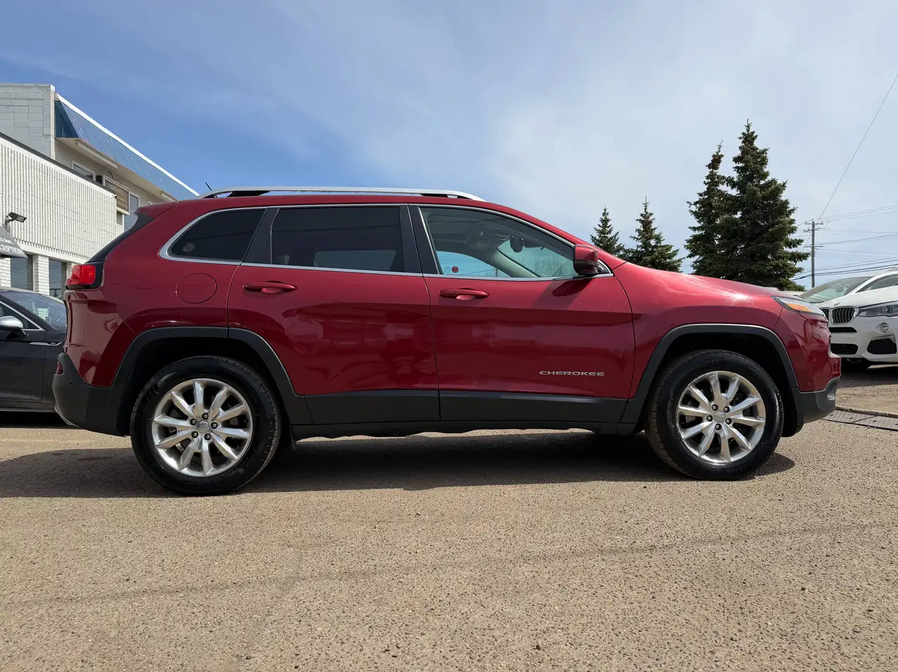 Jeep Cherokee снимка Jeep Cherokee