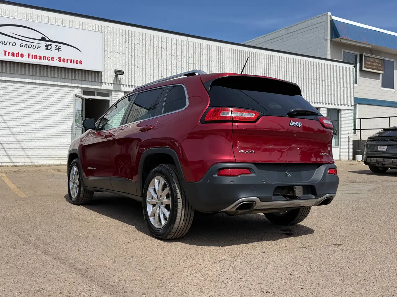 Jeep Cherokee снимка Jeep Cherokee