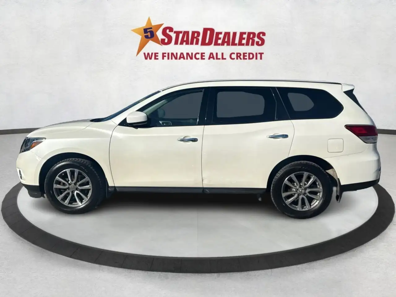 Nissan Pathfinder снимка Nissan Pathfinder