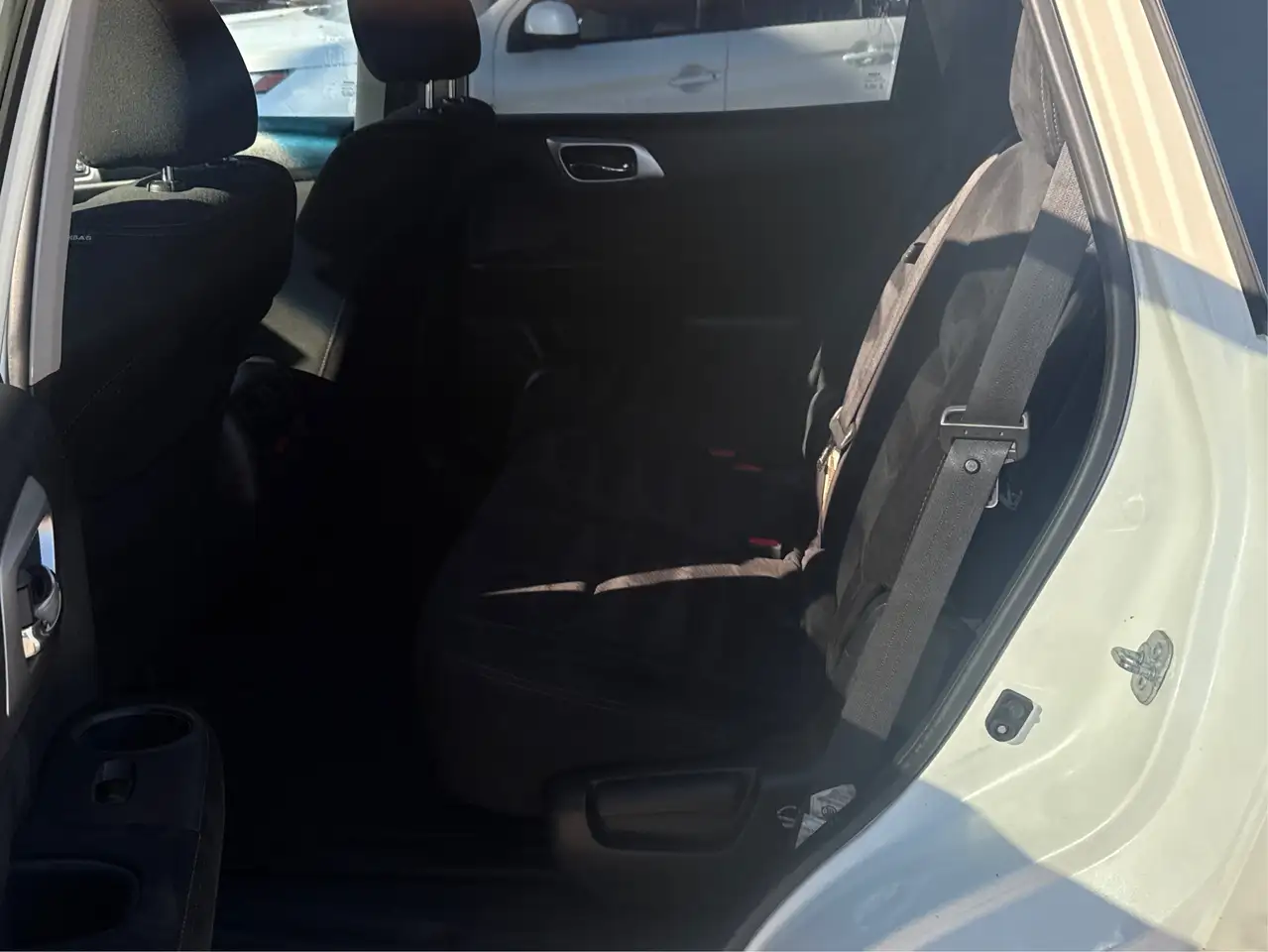 Nissan Pathfinder снимка Nissan Pathfinder