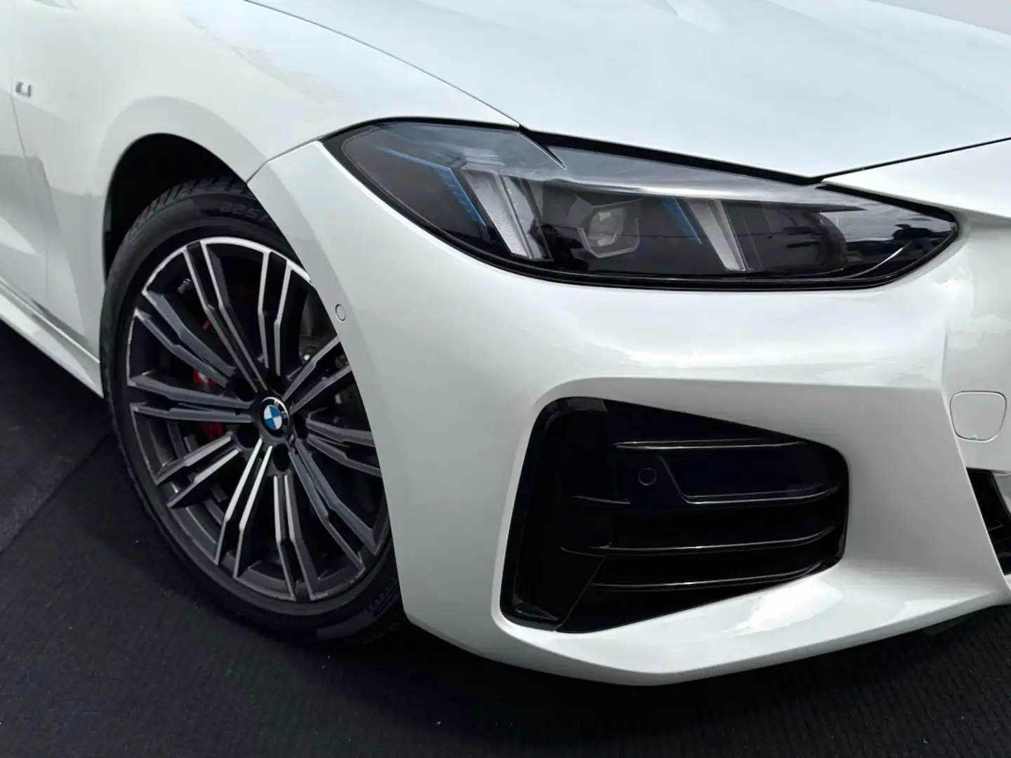 BMW 420 420i Cabrio Aut. M-Sportpaket PRO //1.BESITZ// Weiß - 2