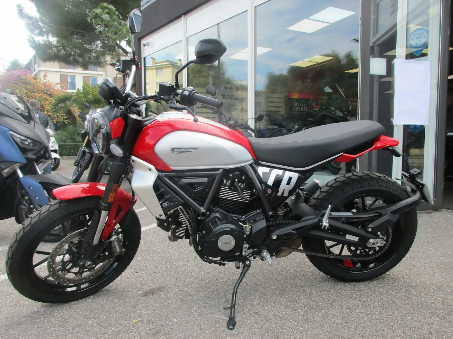 Ducati Scrambler Rouge - 1
