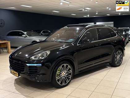Porsche Cayenne 3.0 S E-Hybrid GTS Pakket|Pano|Trekhaak|360|Keyles