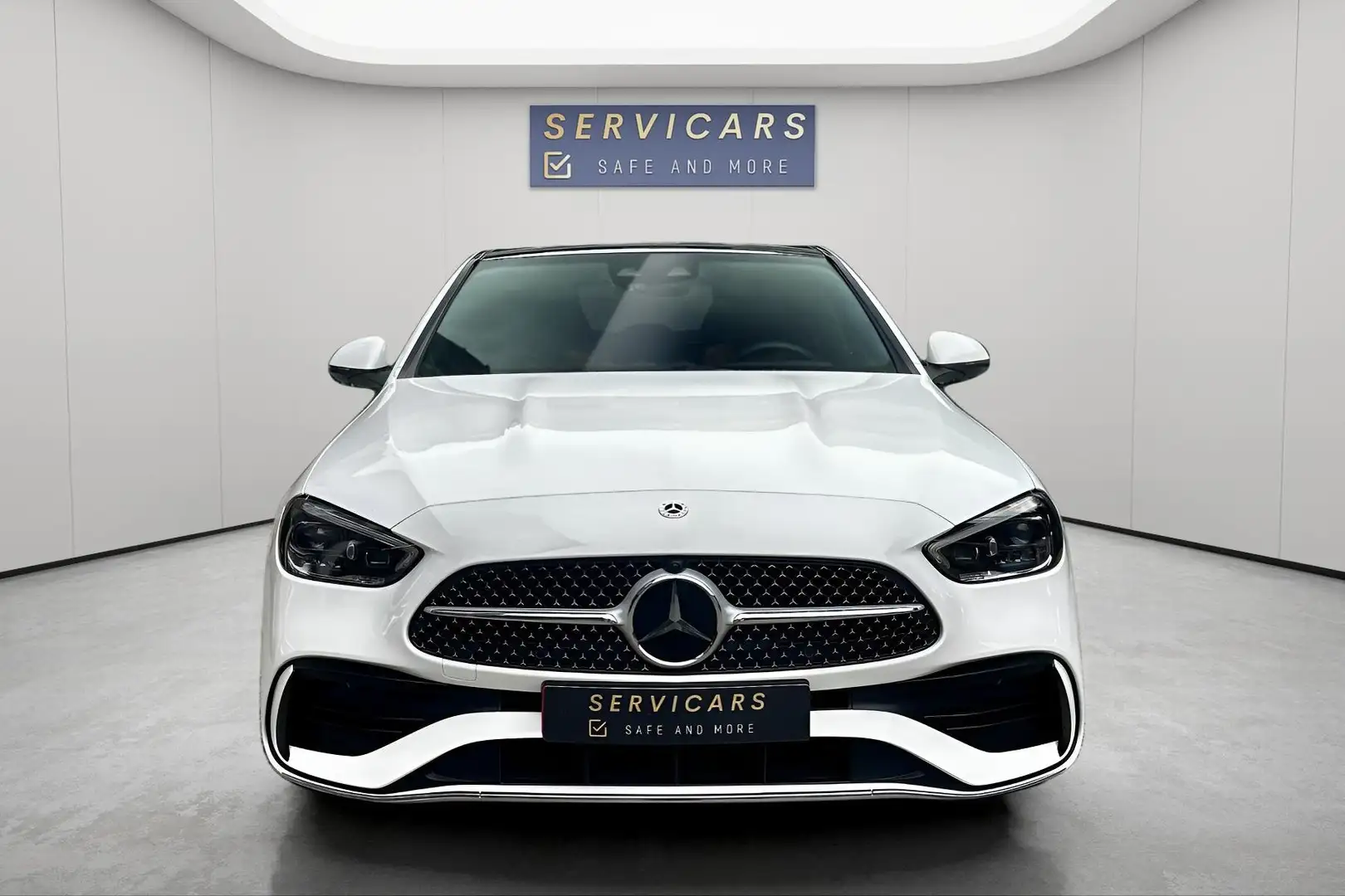 Mercedes-Benz C 300 C 300 d 4-Matic AMG Line/PANO/BURMESTER/GAR12MOIS Wit - 2