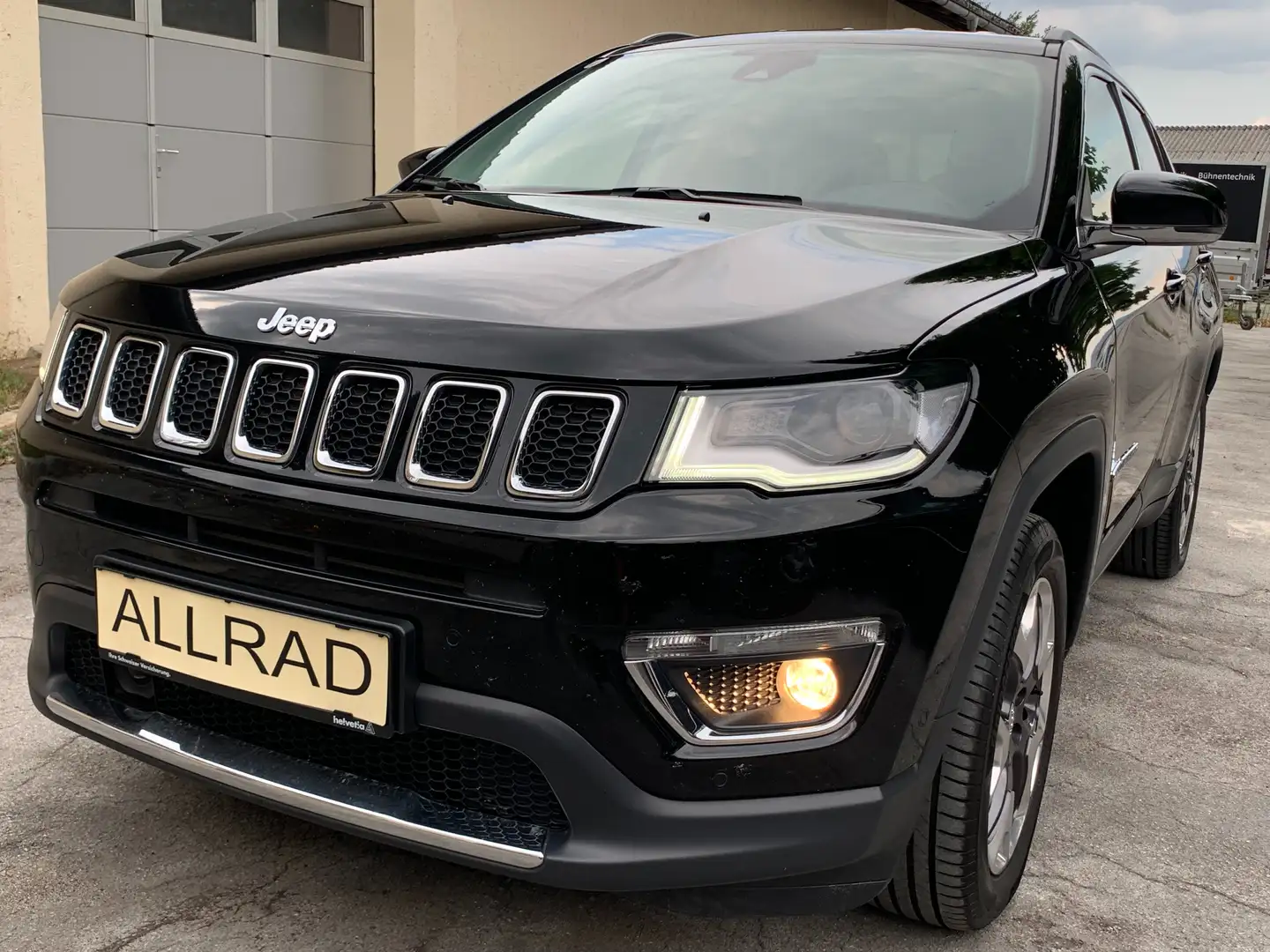 Jeep Compass Limited 4WD, Selec-Terrain-System, + LUXUS Extras Schwarz - 2