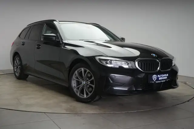BMW 3 Series main image