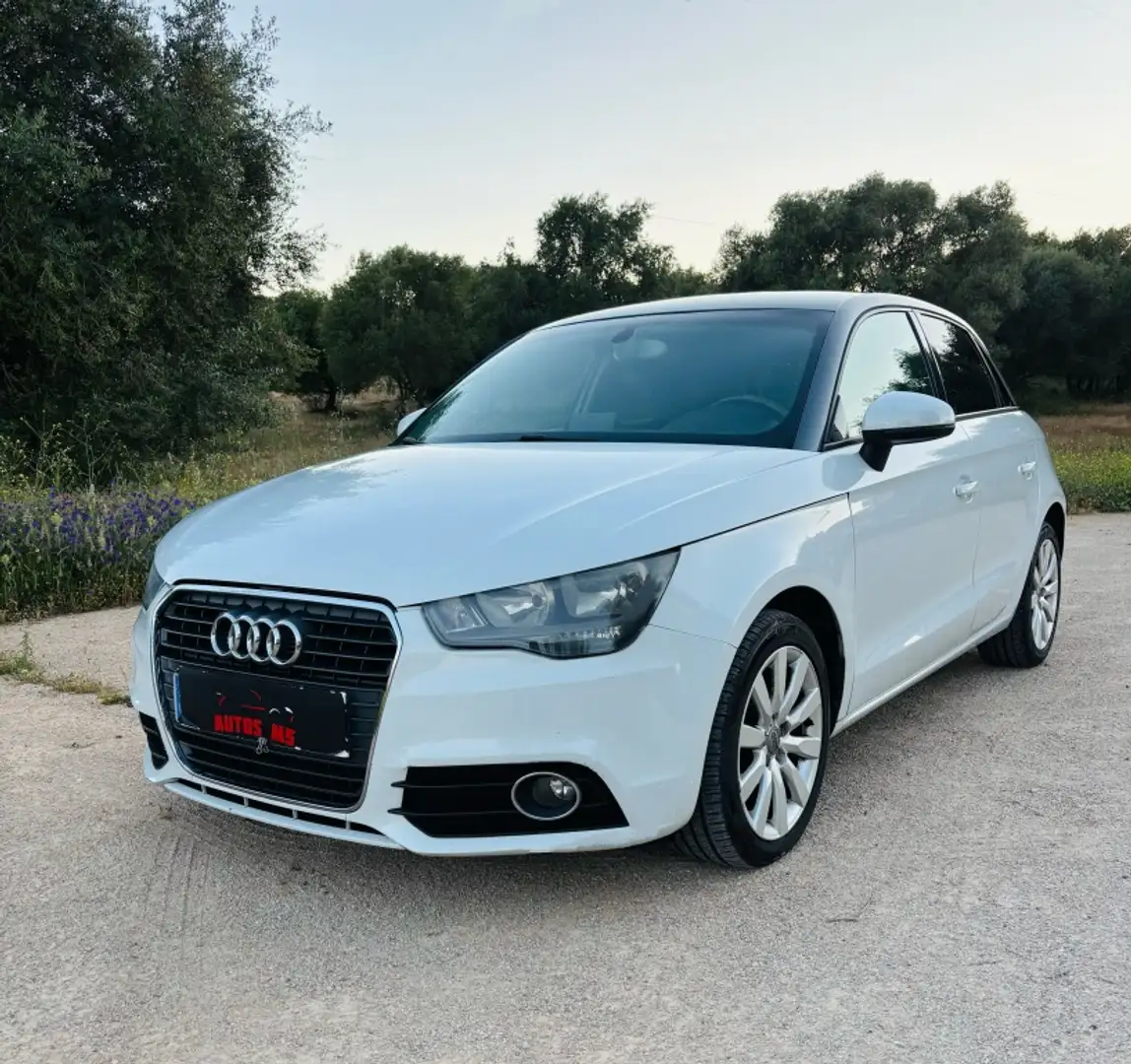 Audi A1 Sportback 1.6TDI Attraction 105 Blanco - 1