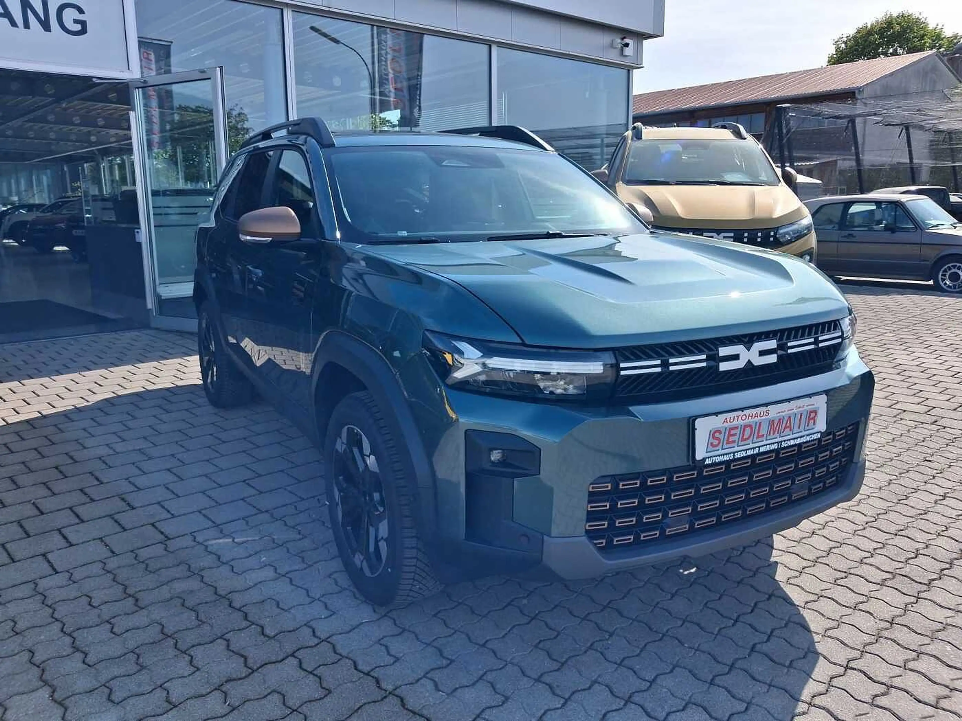 Dacia Bigster TCe 150 Hybrid-G 4x4 Extreme Winter+/Citypaket/el. — photo 2