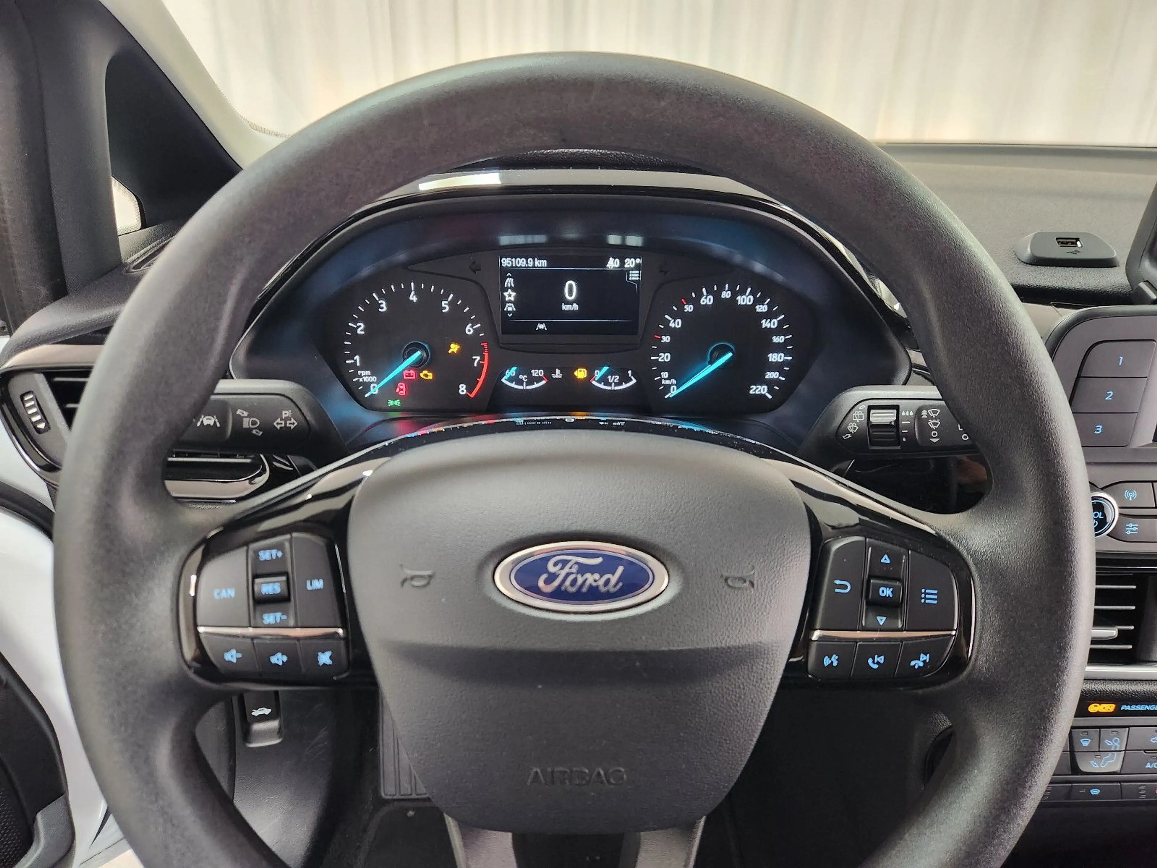 Ford Fiesta TREND 1.1 Sitzhzg. Bluetooth M&S beh.WSS — photo 10