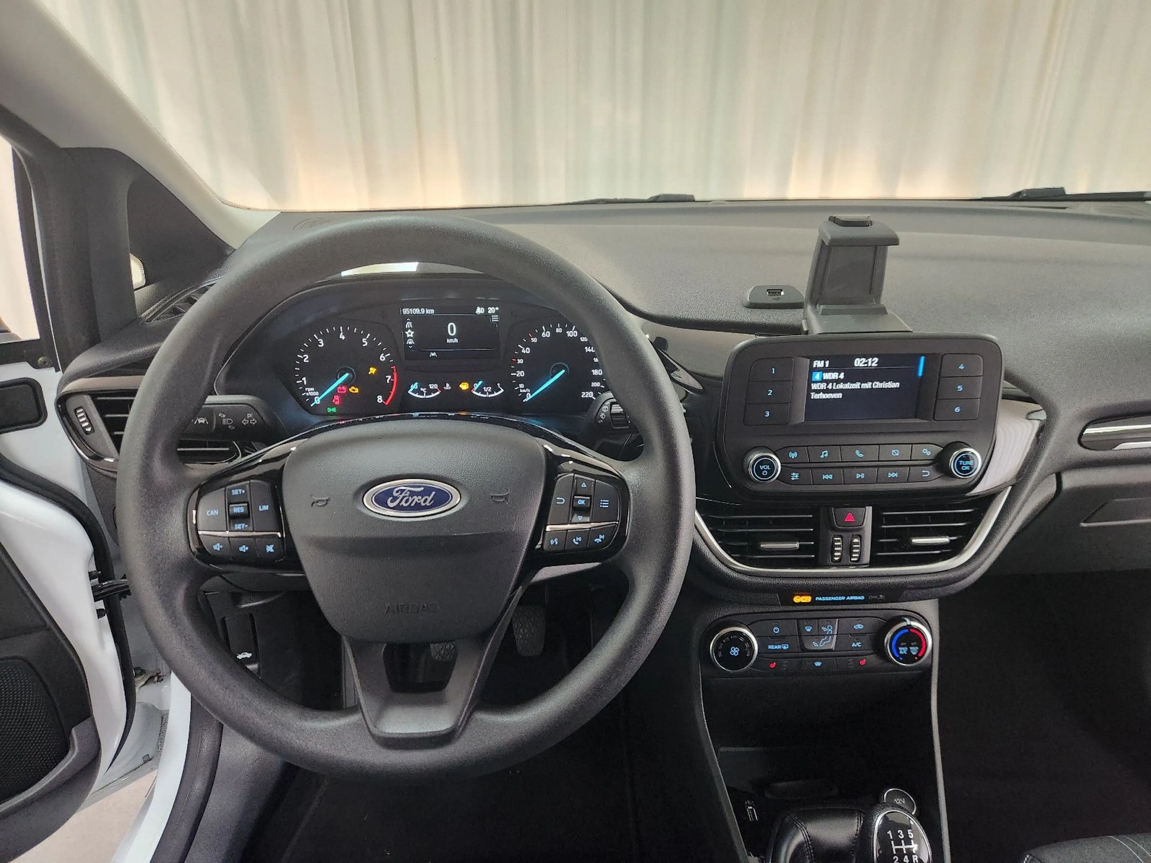 Ford Fiesta TREND 1.1 Sitzhzg. Bluetooth M&S beh.WSS — photo 9