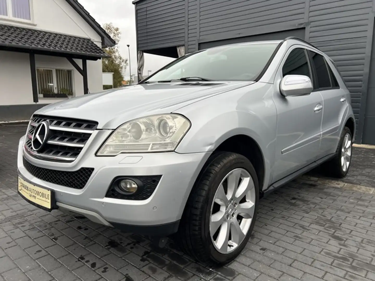 Mercedes-Benz ML 350 CDI Avantgarde +Leder+Xenon+RFK+AHK+20 Zoll+H/K So Gris - 1
