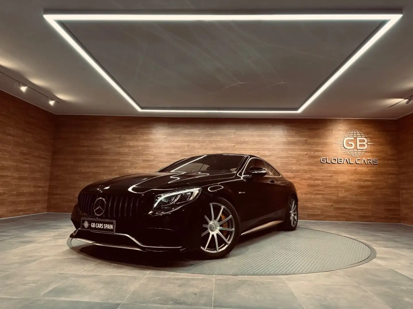 Mercedes-Benz S 63 AMG Coupé 4Matic Aut. Zwart - 1